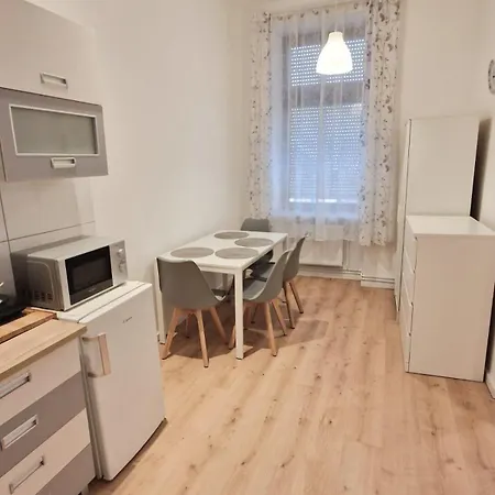Apartment L30 Neukoelln *