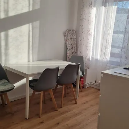 L30 Neukoelln *
