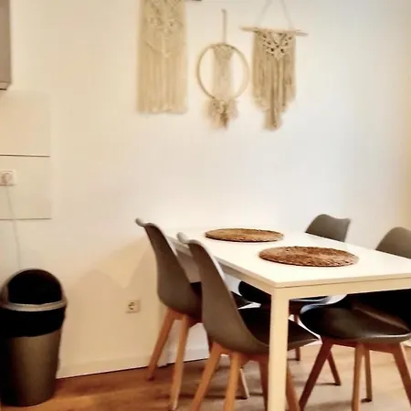 L30 Neukoelln *