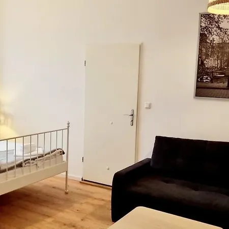 L30 Neukoelln * ברלין